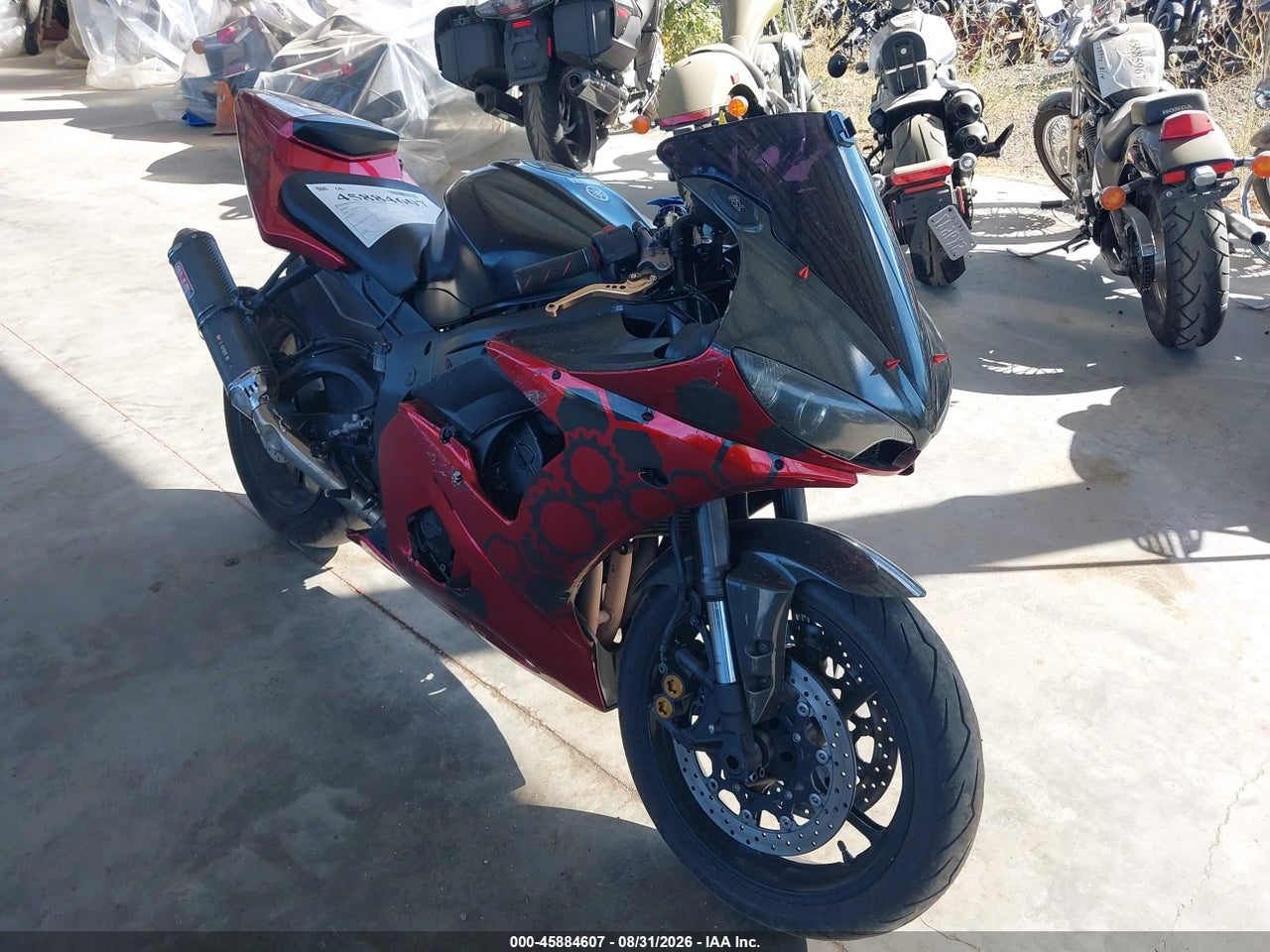 JYARJ06E85A****** · 2005 YAMAHA YZFR6 L