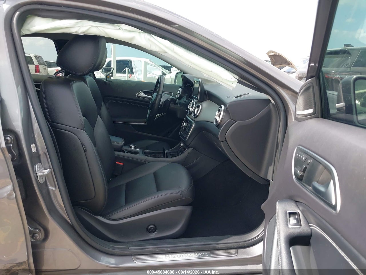 2015 MERCEDES-BENZ GLA 250 4MATIC · 5/11