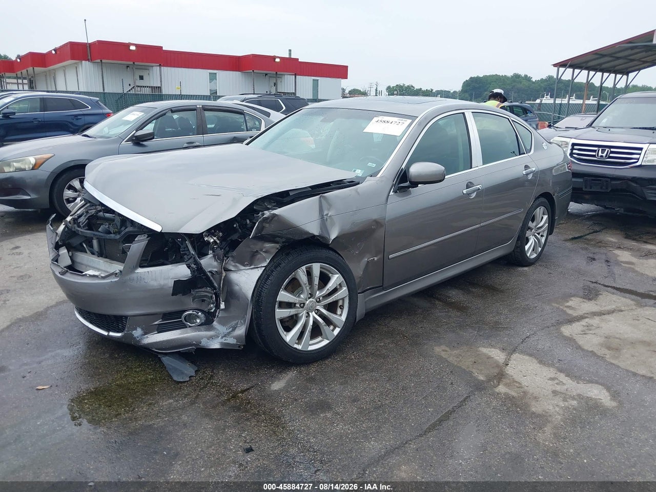 2009 INFINITI M35X · 2/11