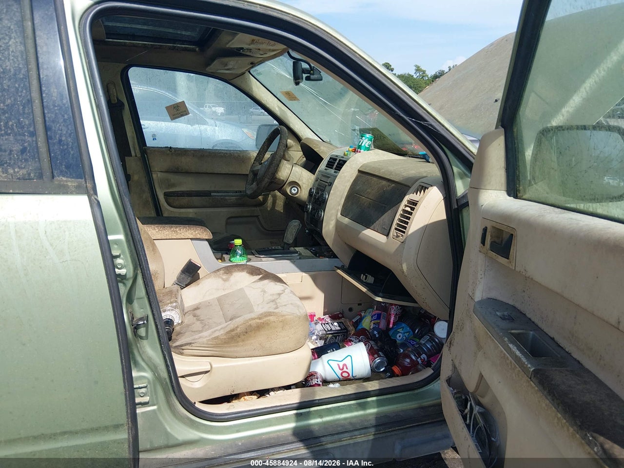 2008 FORD ESCAPE XLT · 5/11