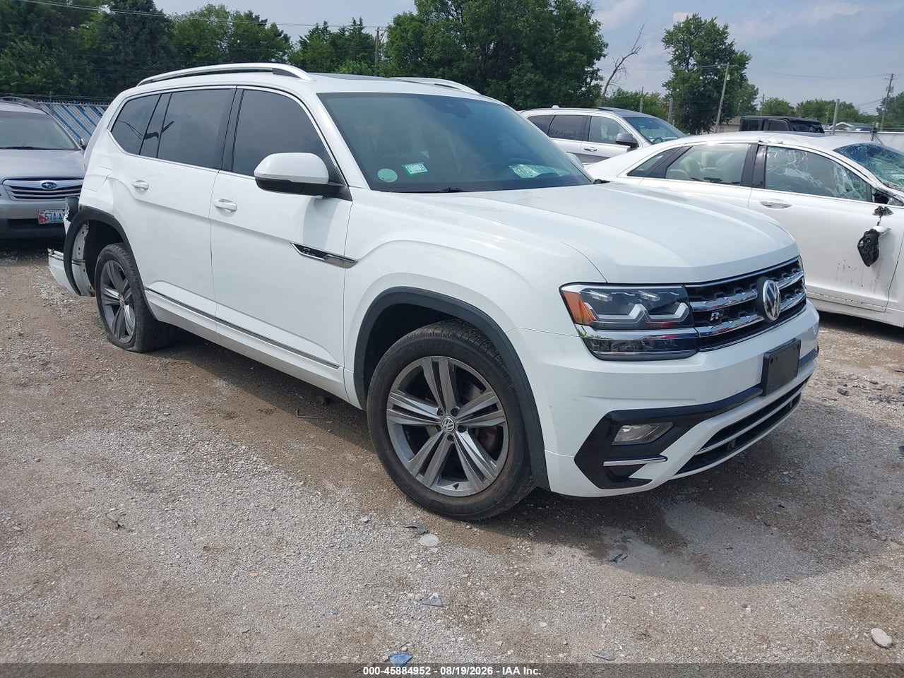 1V2TR2CA2KC****** · 2019 VOLKSWAGEN ATLAS 3.6L V6 SEL PREMIUM