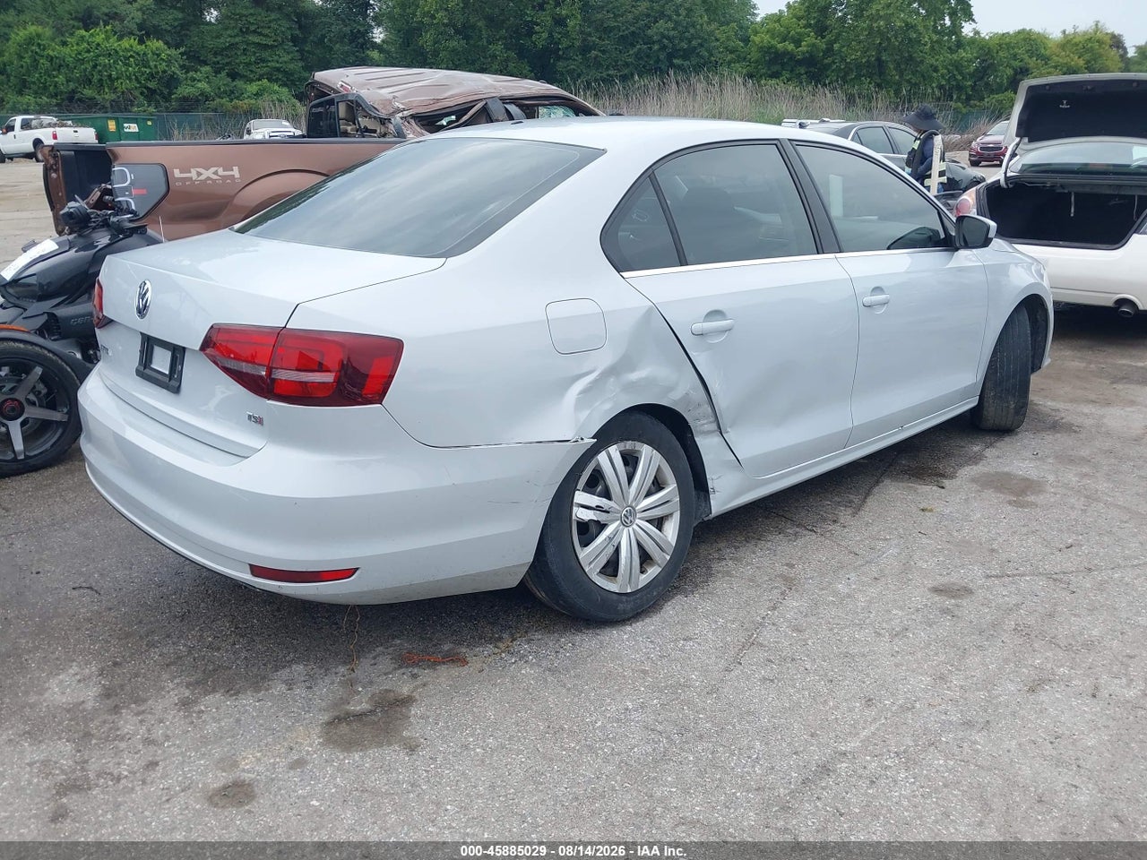 2017 VOLKSWAGEN JETTA 1.4T S · 4/11