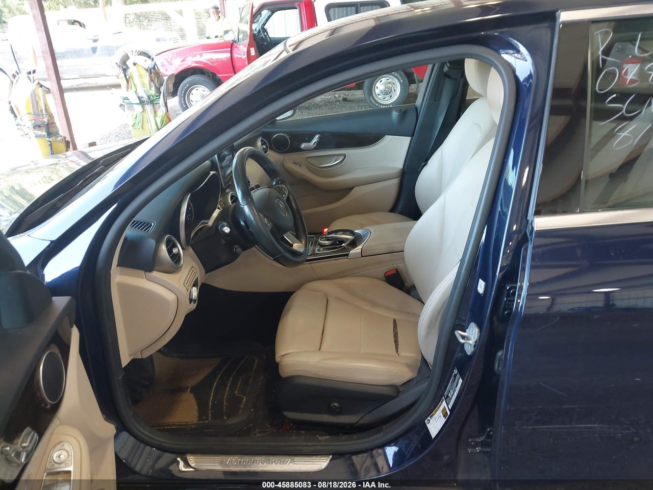 2015 MERCEDES-BENZ C 300   · 5/10