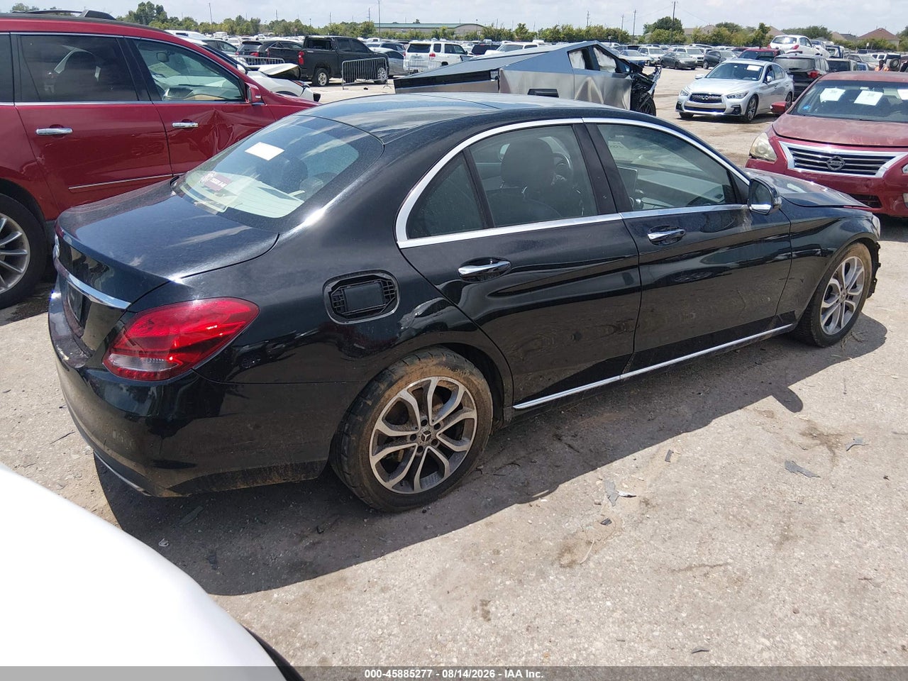 2017 MERCEDES-BENZ C 300 · 4/11