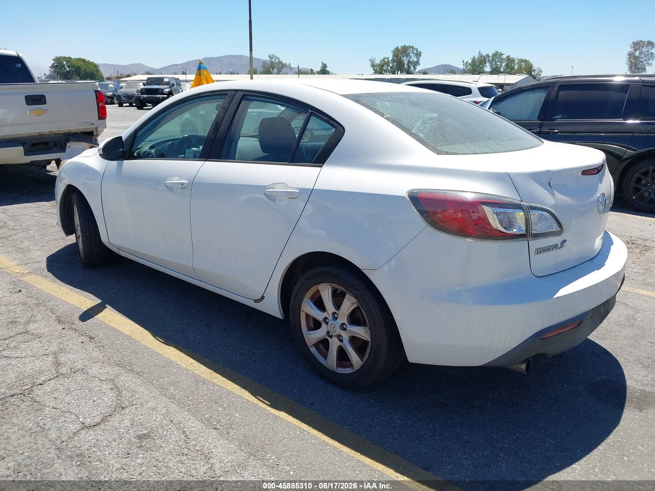 JM1BL1VG7B1****** · 2011 MAZDA MAZDA3 I TOURING · 3/11