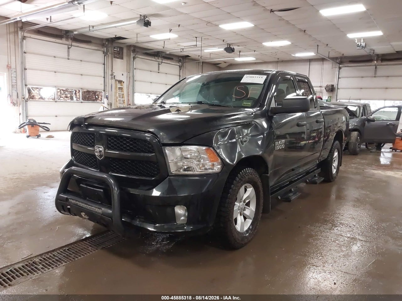 2017 RAM 1500 EXPRESS  4X4 6'4 BOX · 2/11