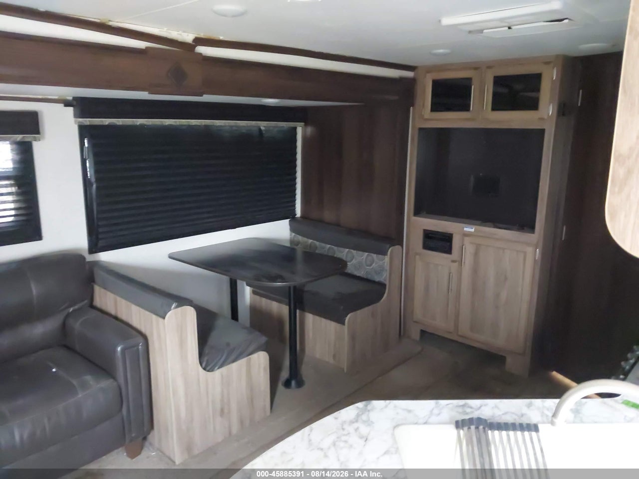 1UJBJ0BP0J1****** · 2018 JAYCO JAYFLIGHT 27RL · 5/11