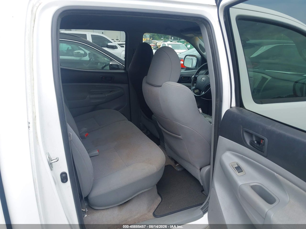 3TMJU62N69M****** · 2009 TOYOTA TACOMA PRERUNNER V6 · 8/11