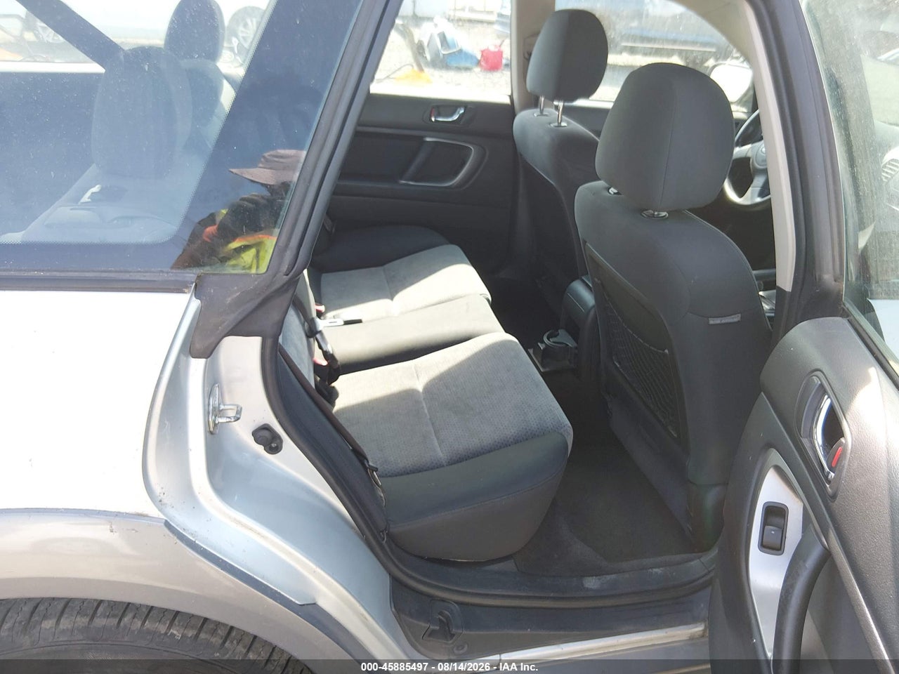 4S4BP61C557****** · 2005 SUBARU OUTBACK 2.5I · 8/11