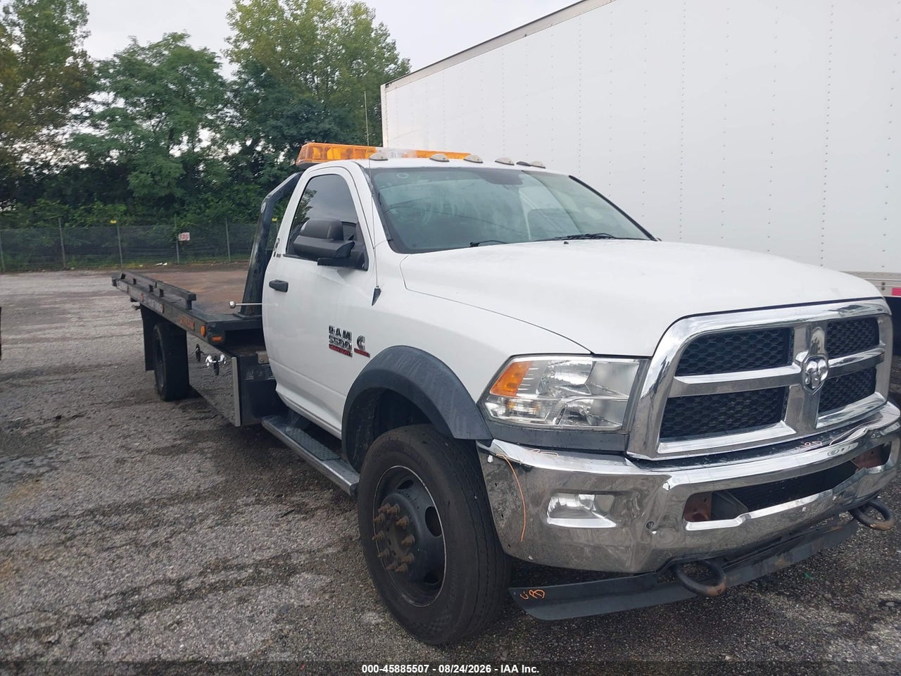 2017 RAM 5500 CHASSIS TRADESMAN/SLT