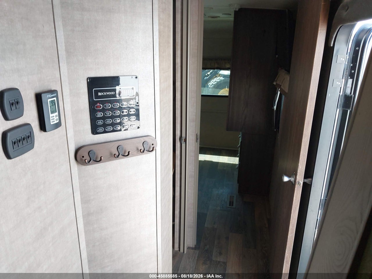 2017 FOREST RIVER TRAVEL TRAILER · 5/10