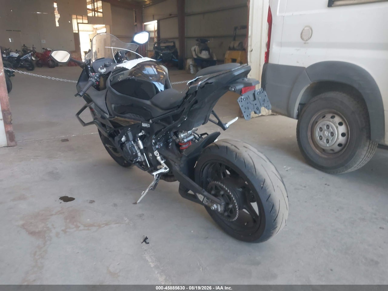 2026 BMW S 1000 RR · 3/11
