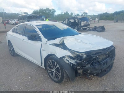 W04GP6SX0J1****** · 2018 BUICK REGAL SPORTBACK ESSENCE