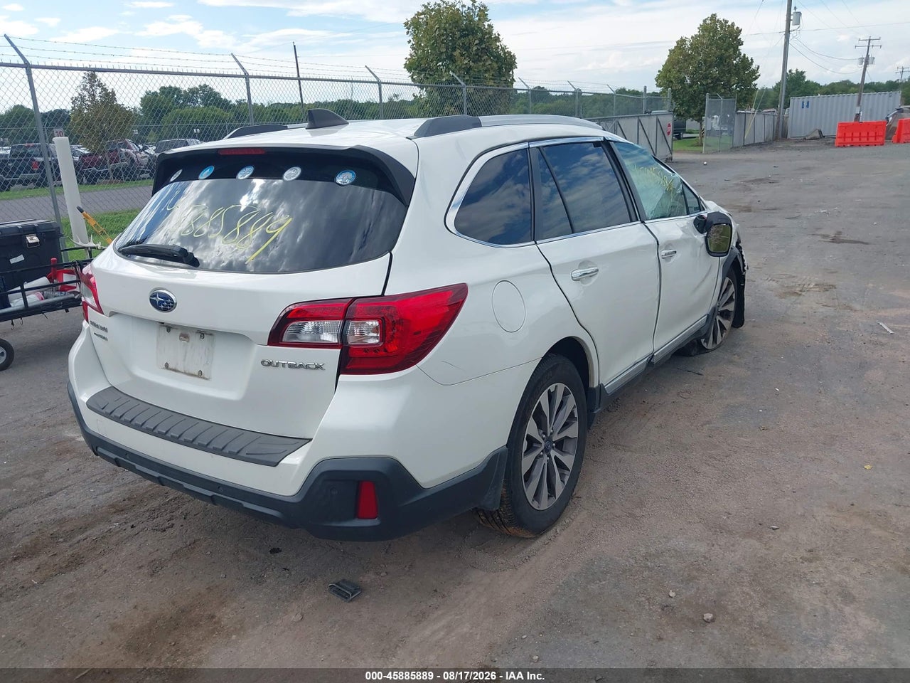 2018 SUBARU OUTBACK 2.5I TOURING · 4/10