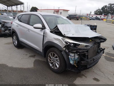 KM8J23A41JU****** · 2018 HYUNDAI TUCSON SE