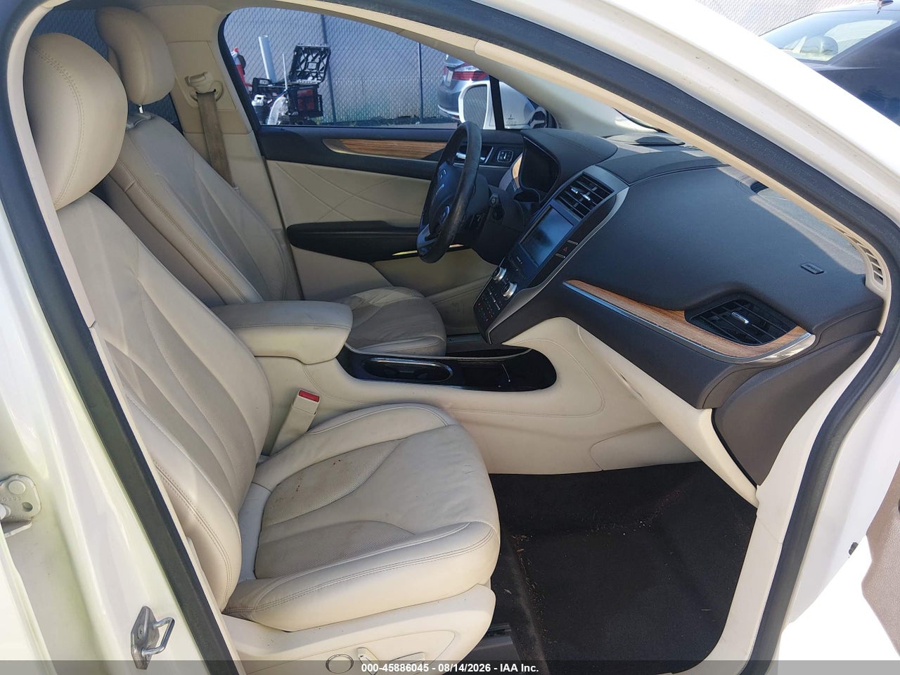 2015 LINCOLN MKC · 5/11