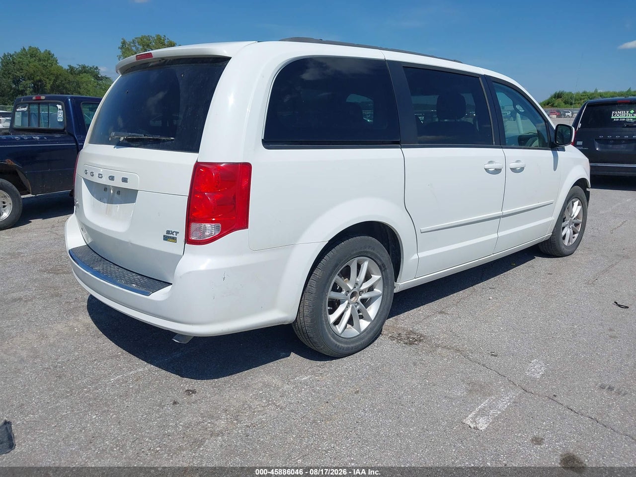 2015 DODGE GRAND CARAVAN SXT · 4/11