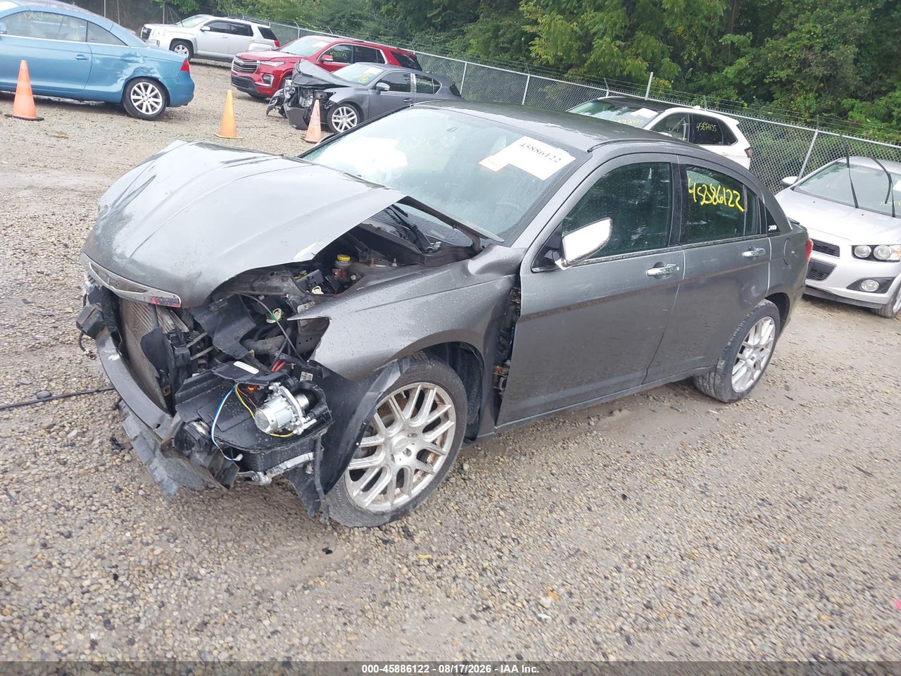 2011 CHRYSLER 200 LIMITED · 2/10