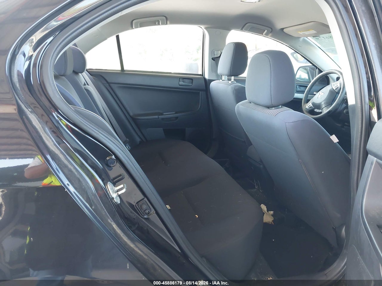 JA32V2FW1EU****** · 2014 MITSUBISHI LANCER SE · 8/11