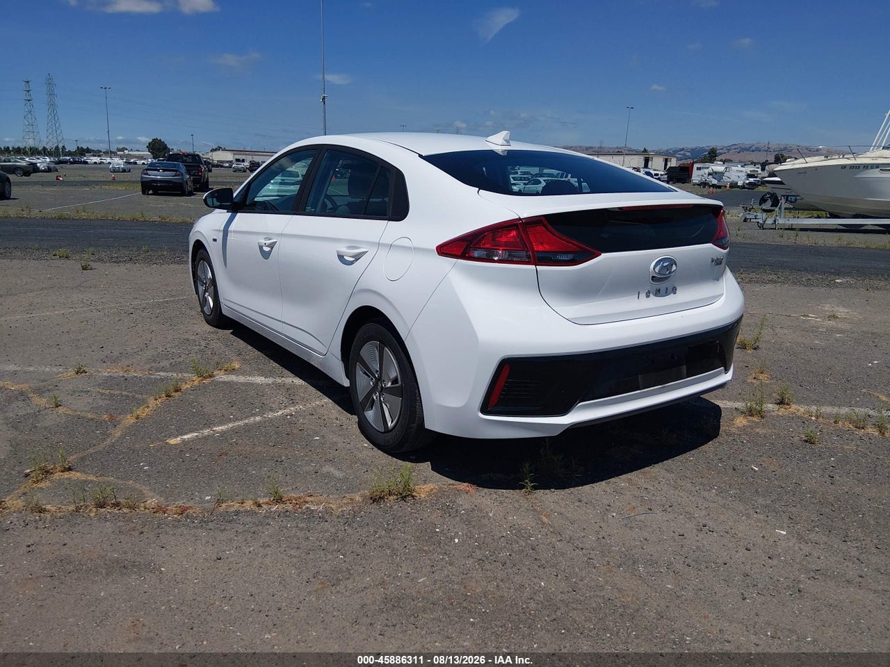 2019 HYUNDAI IONIQ HYBRID BLUE · 3/11