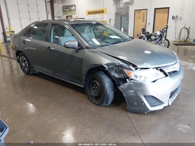 2014 TOYOTA CAMRY LE