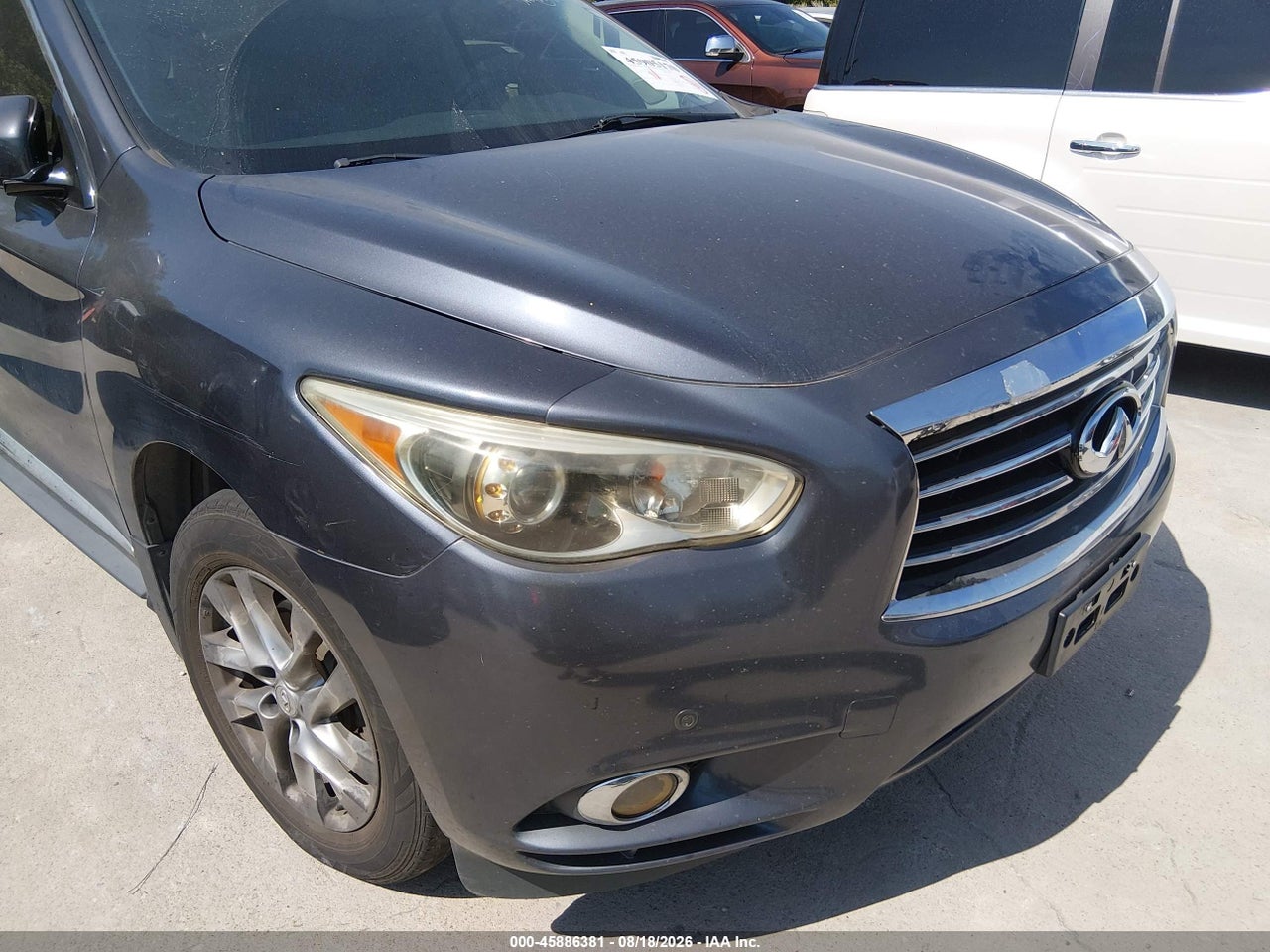 2013 INFINITI JX35 · 6/10