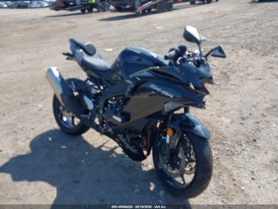 2025 KAWASAKI ZX400 P