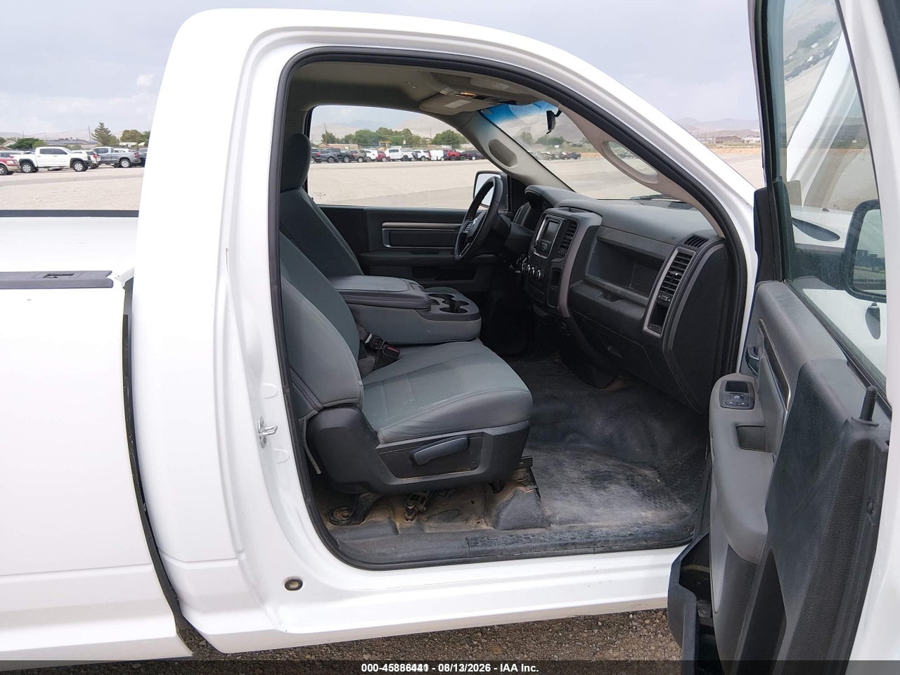 2019 RAM 1500 CLASSIC TRADESMAN  4X2 8' BOX · 5/11