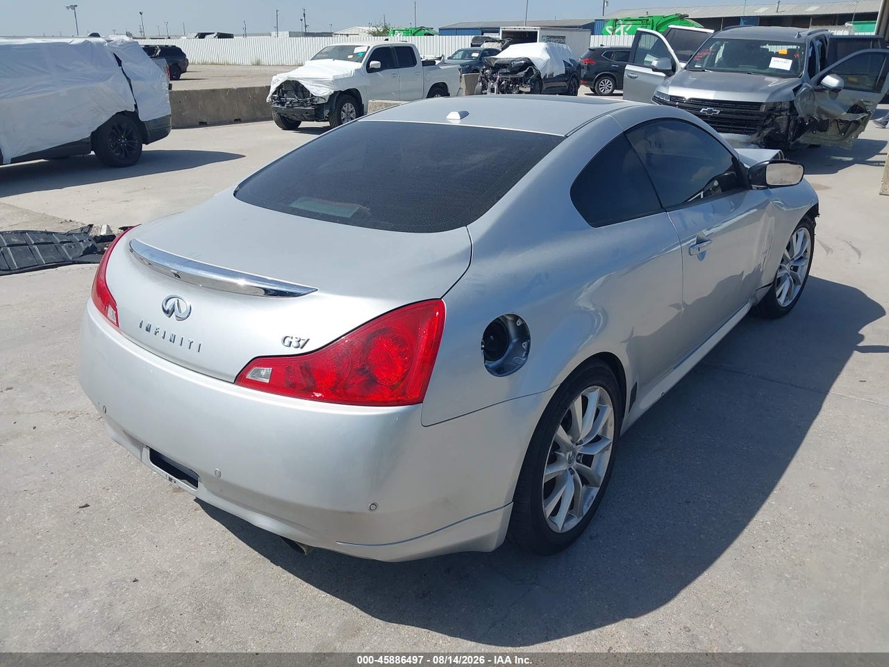2012 INFINITI G37 JOURNEY · 4/11