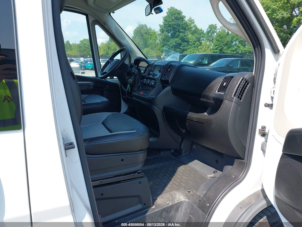 2018 RAM PROMASTER 2500 WINDOW VAN HIGH ROOF 159 WB · 5/11