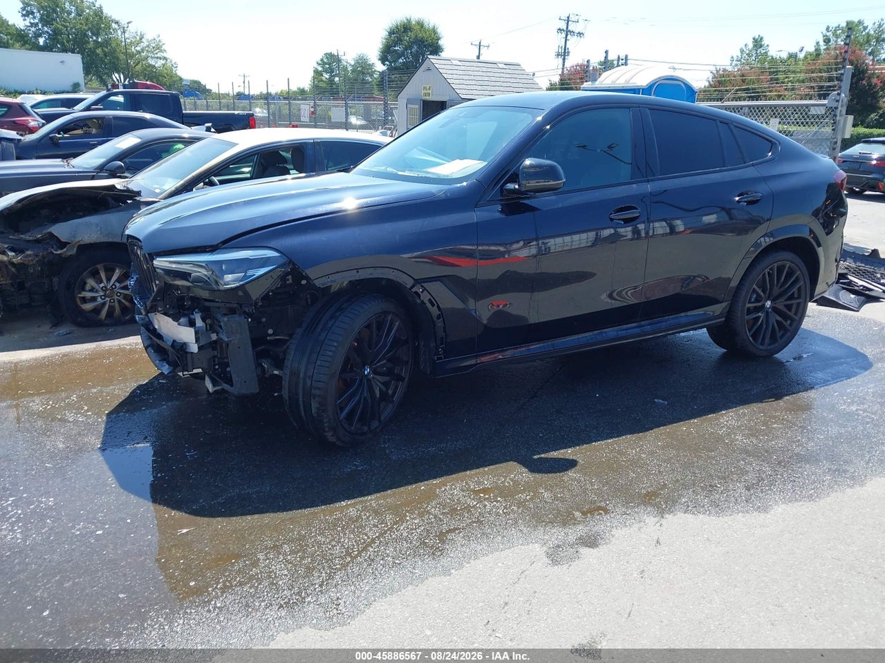 2020 BMW X6 M50I · 2/11