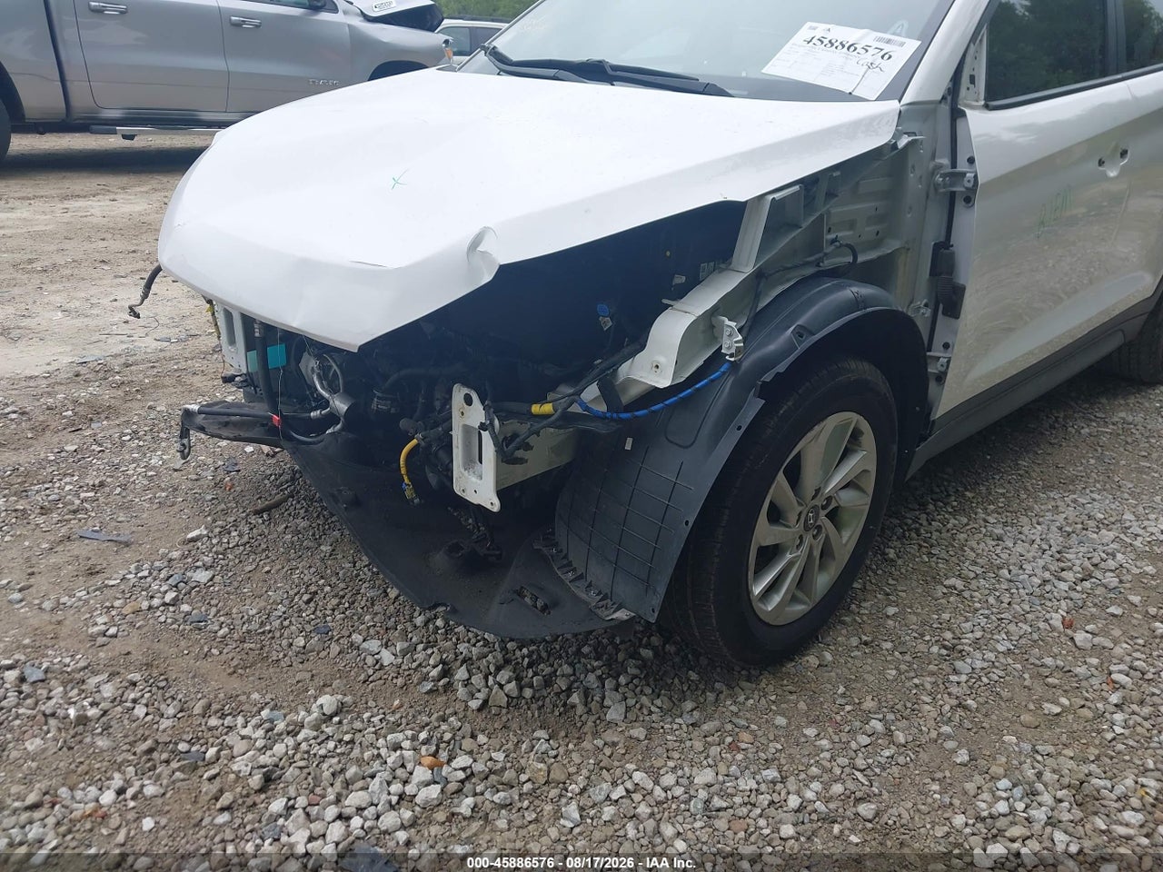 2017 HYUNDAI TUCSON SE · 6/11