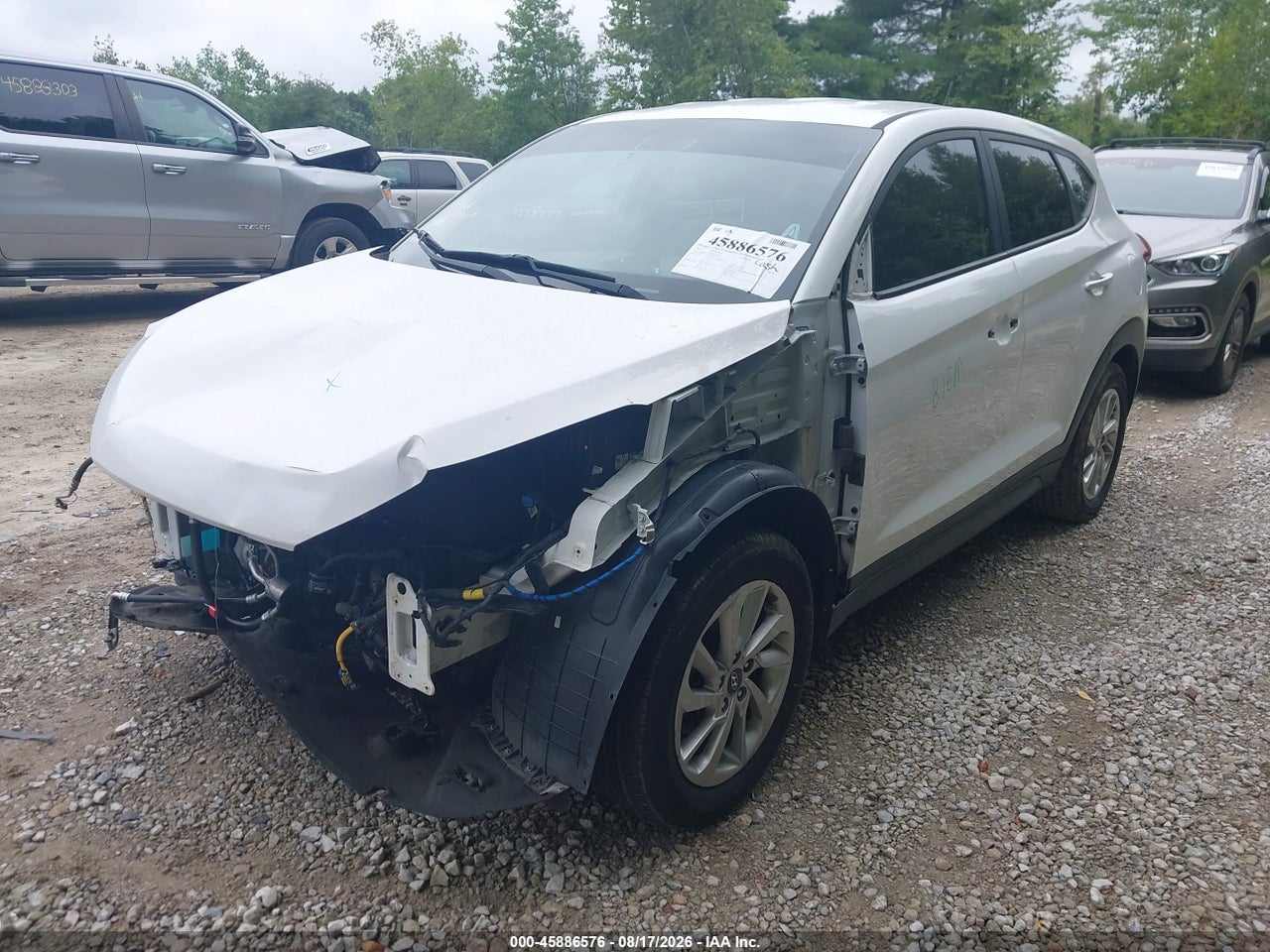 2017 HYUNDAI TUCSON SE · 2/11