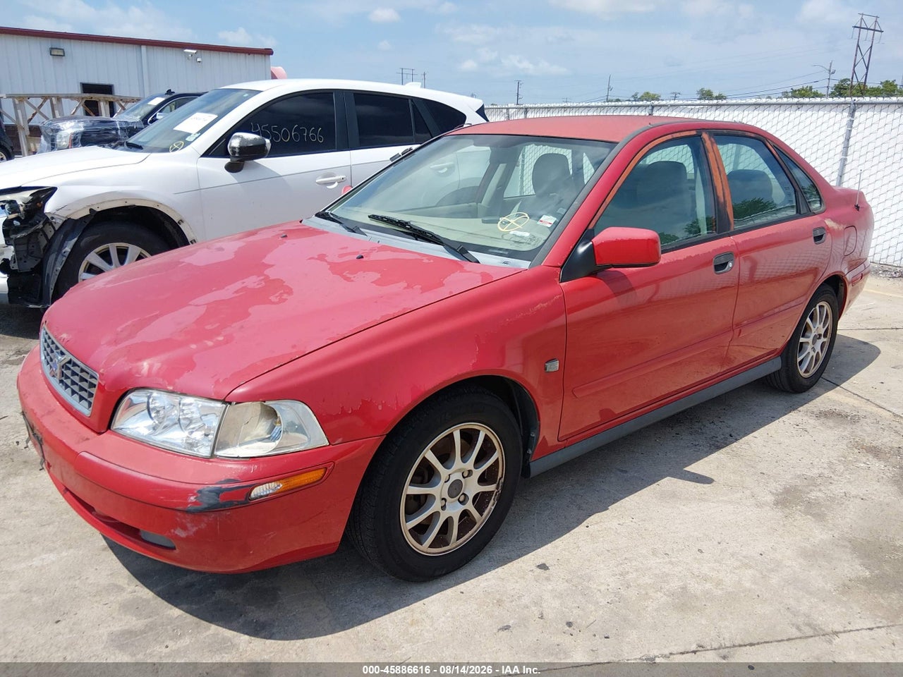 YV1VS27554F****** · 2004 VOLVO S40 A/LSE · 2/11