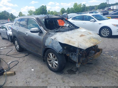 5XYPGDA55HG****** · 2017 KIA SORENTO 3.3L LX