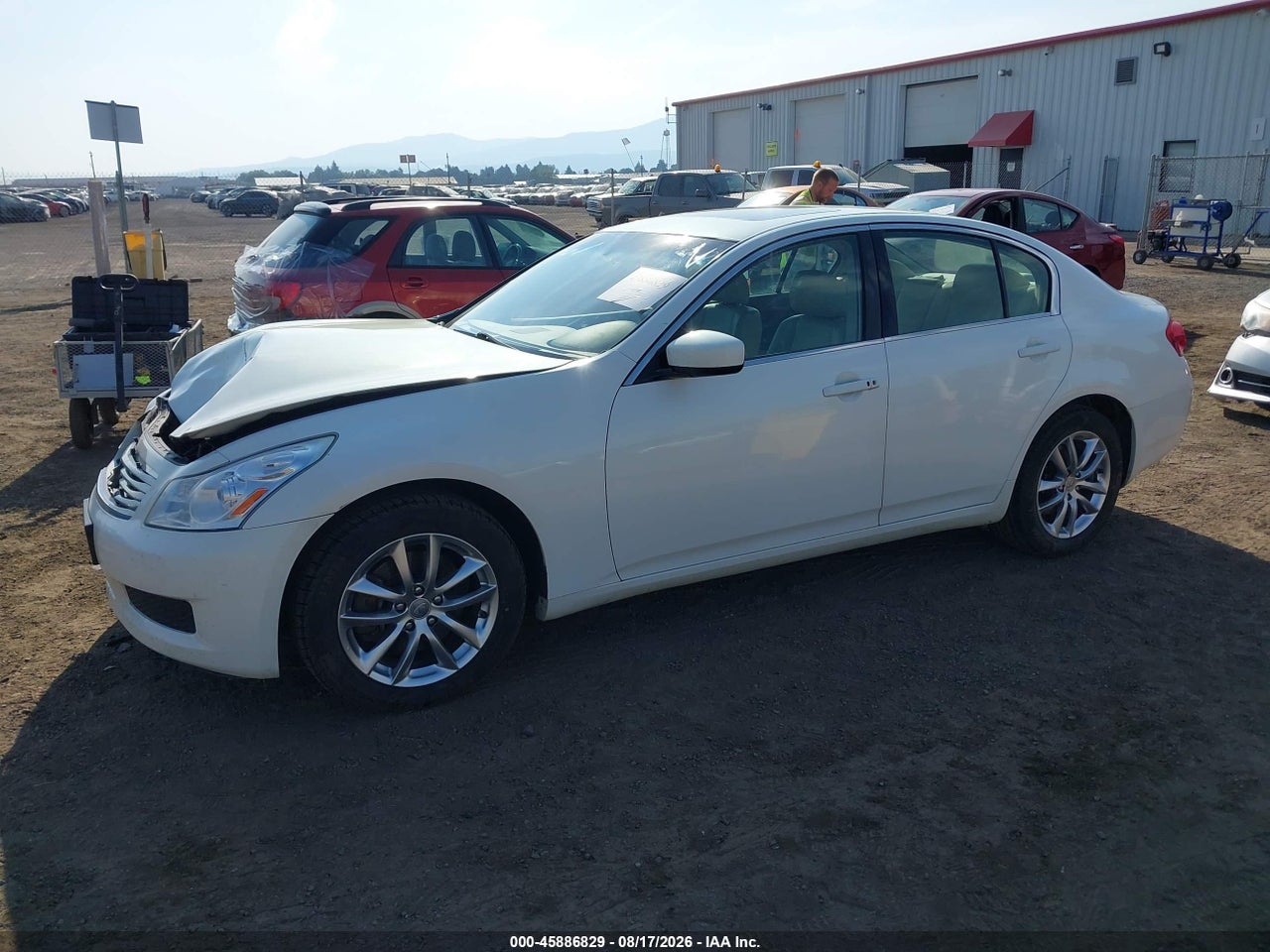 2009 INFINITI G37X · 2/11