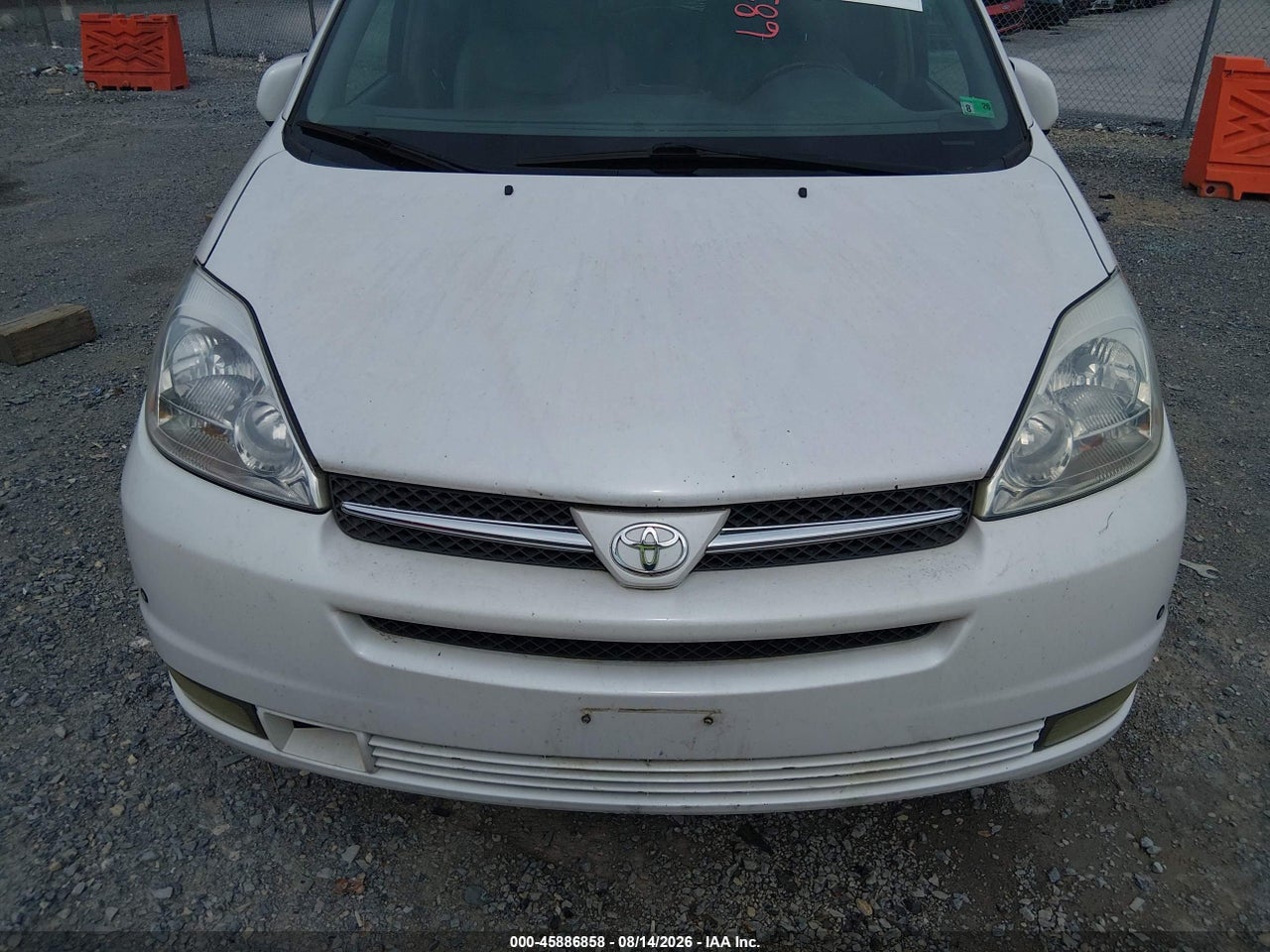 2004 TOYOTA SIENNA XLE LIMITED · 6/11