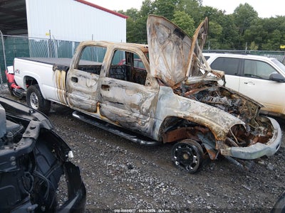 2004 GMC SIERRA 2500HD SLT