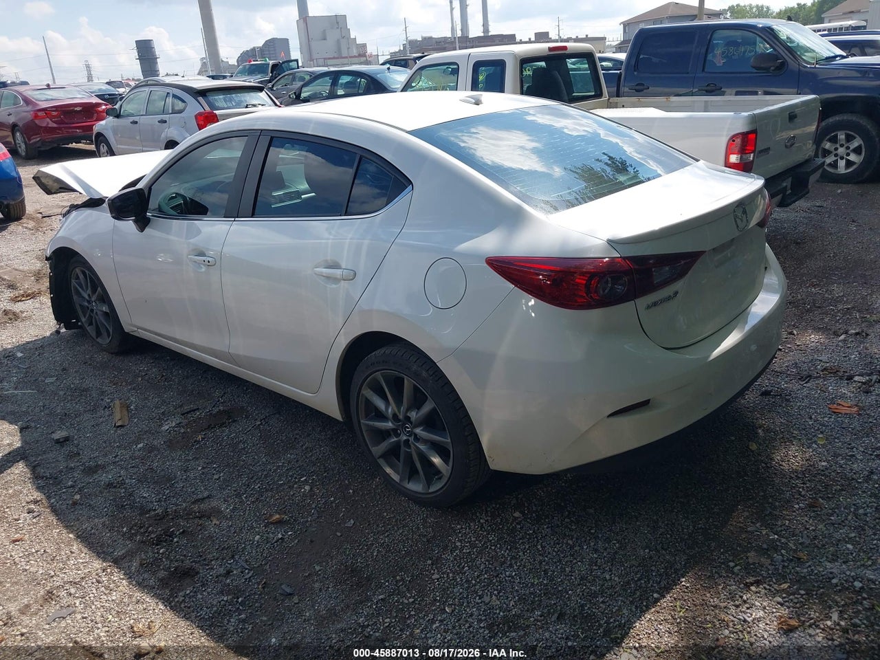 2018 MAZDA MAZDA3 TOURING · 3/11