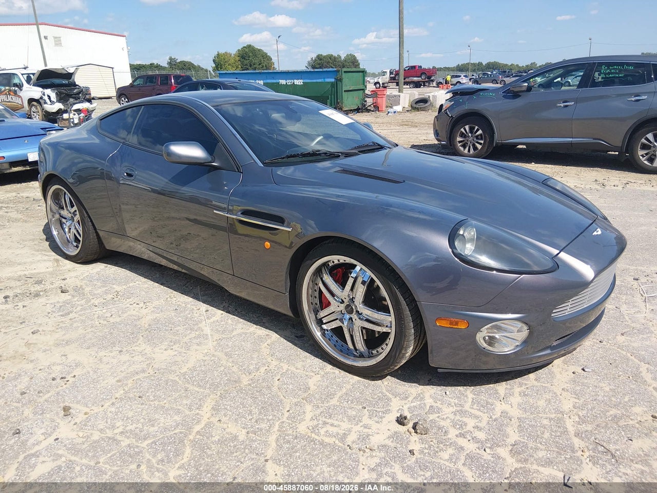 SCFAC233X3B****** · 2003 ASTON MARTIN VANQUISH V12