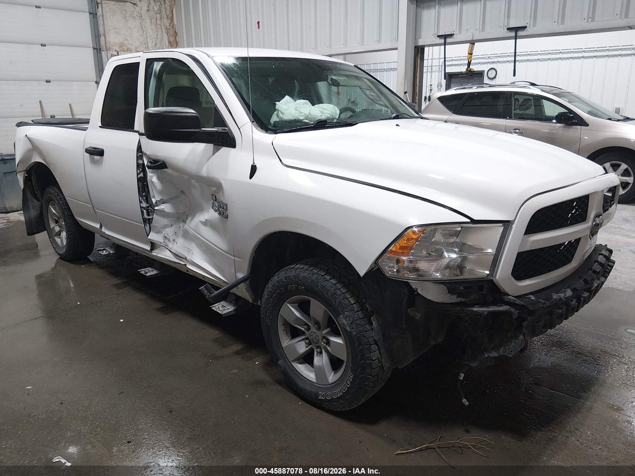 1C6RR7FG0HS****** · 2017 RAM 1500 EXPRESS  4X4 6'4 BOX