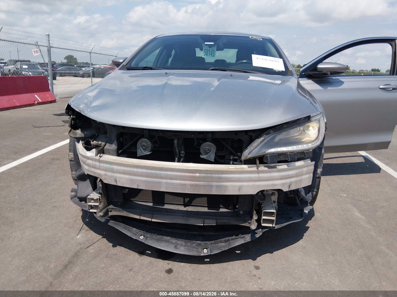 2015 CHRYSLER 200 C · 6/11