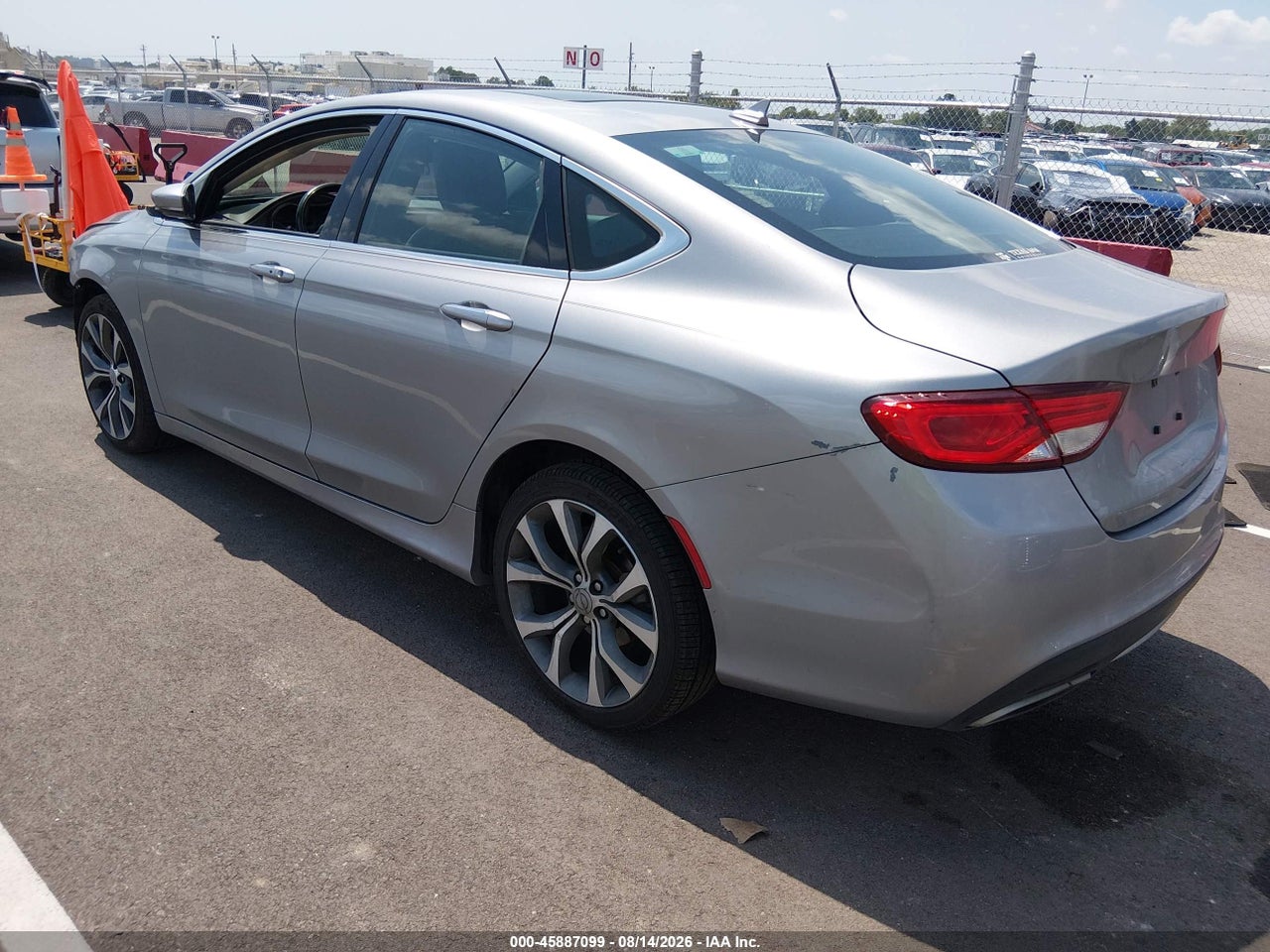 2015 CHRYSLER 200 C · 3/11