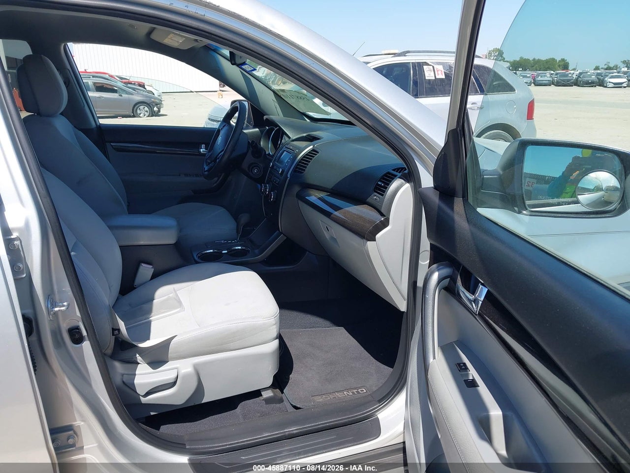 2013 KIA SORENTO LX · 5/11