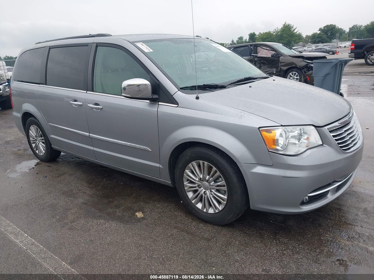 2C4RC1CG6FR****** · 2015 CHRYSLER TOWN &amp; COUNTRY TOURING-L