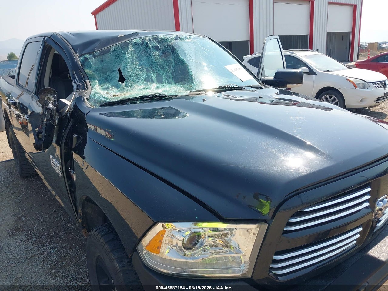 2015 RAM 1500 SPORT · 6/11