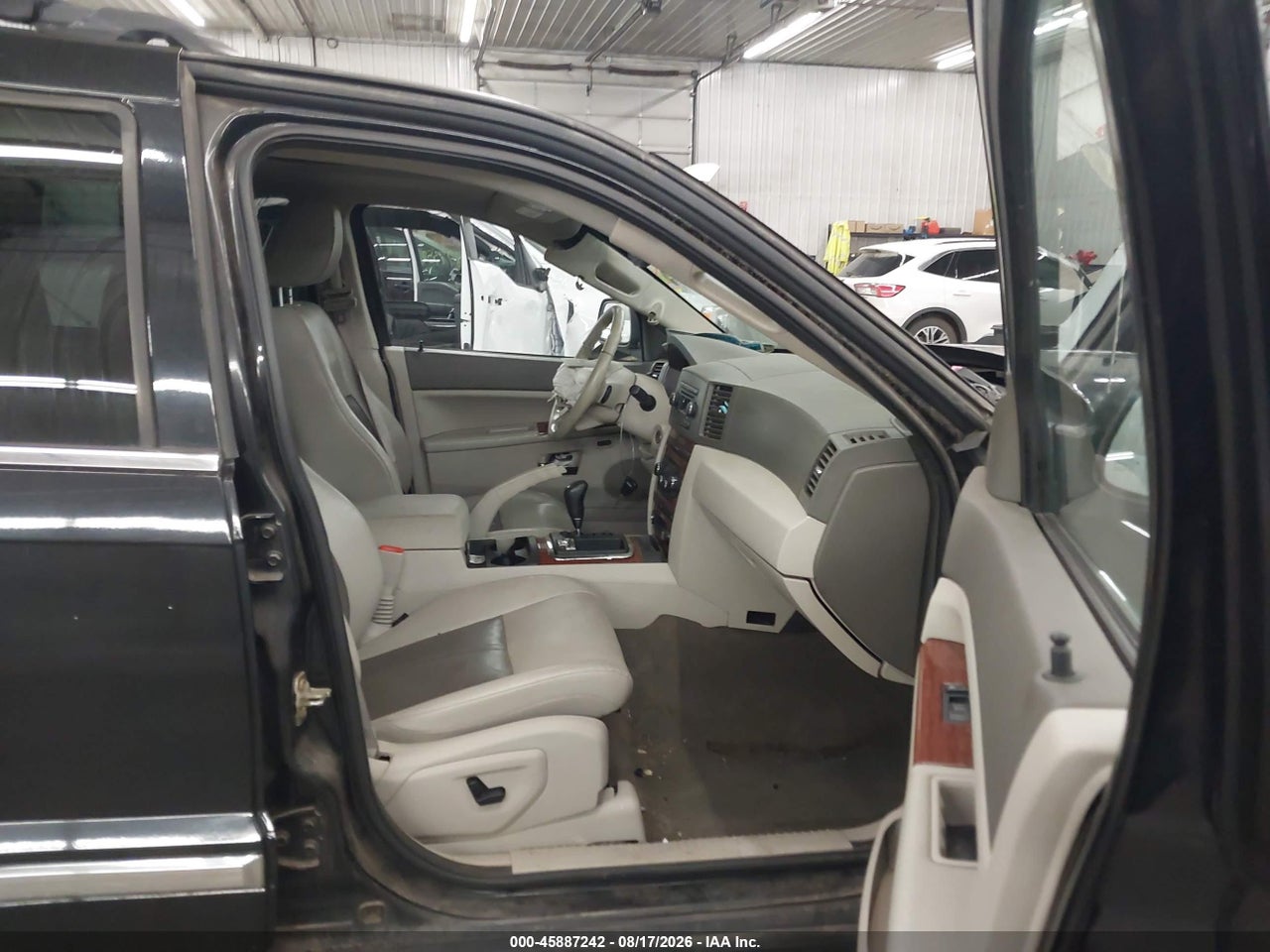 2005 JEEP GRAND CHEROKEE LIMITED · 5/11