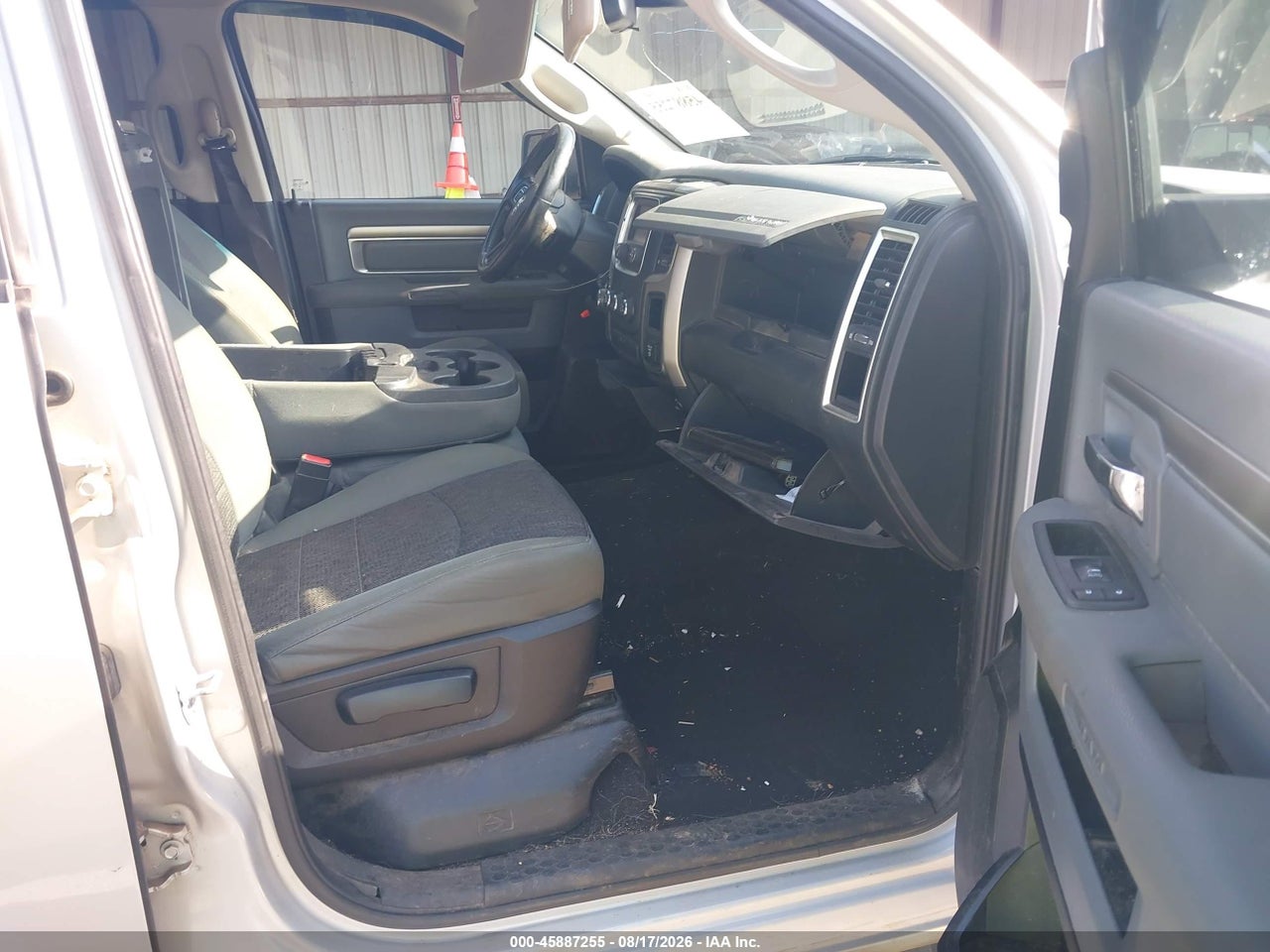 2016 RAM 1500 BIG HORN · 5/11