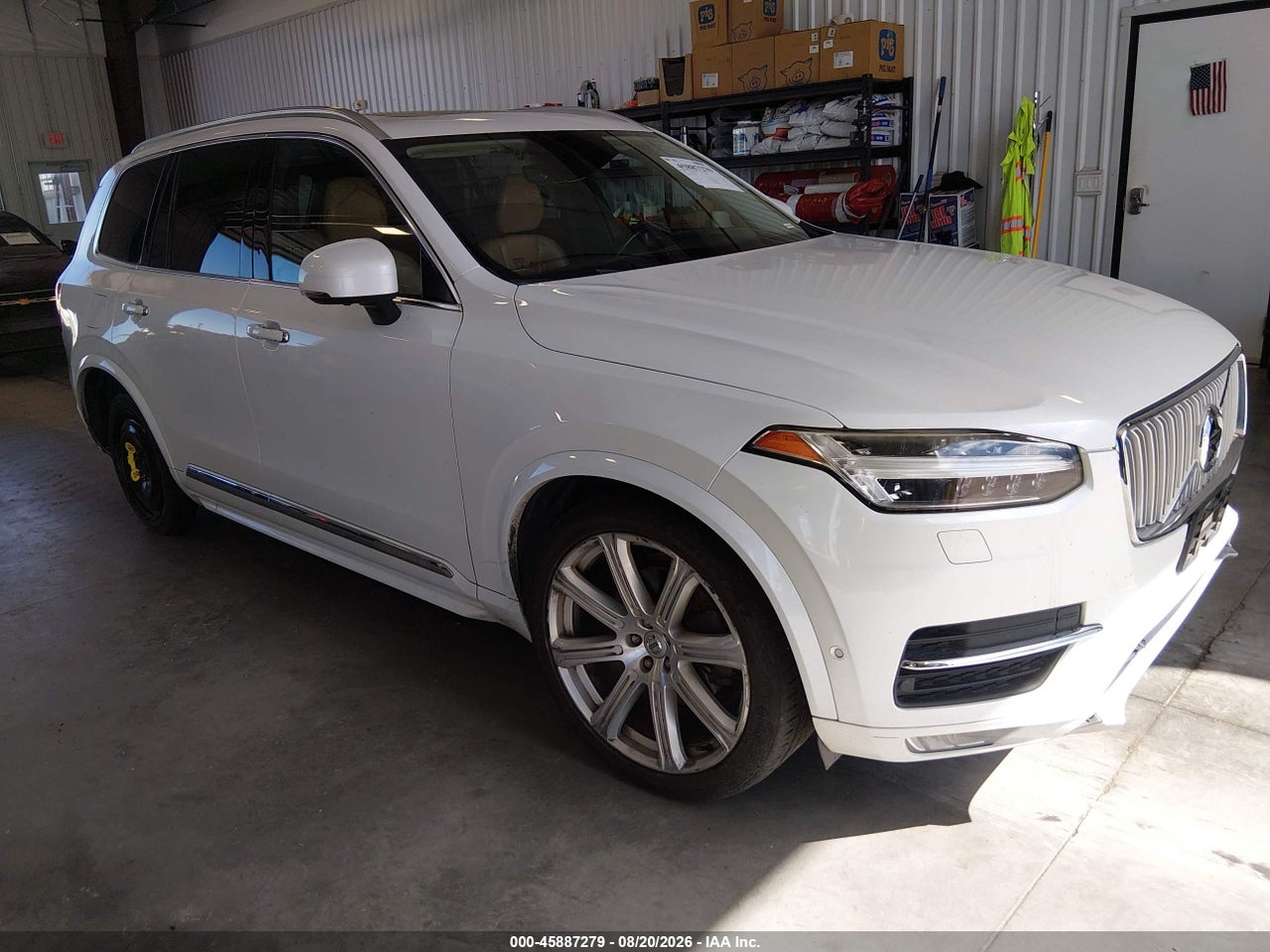 YV4A22PL5G1****** · 2016 VOLVO XC90 T6 INSCRIPTION