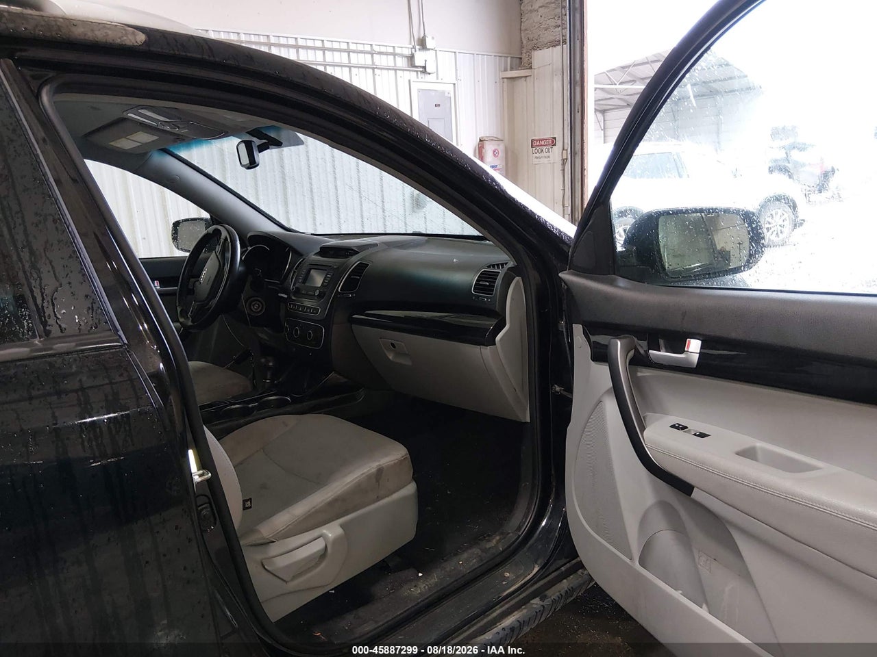 2015 KIA SORENTO LX · 5/11